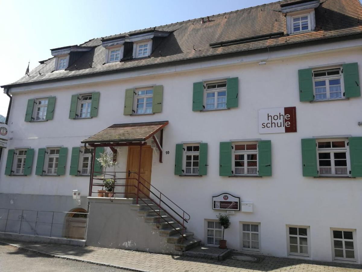 Hotel Hohe Schule Bad Überkingen Exterior foto